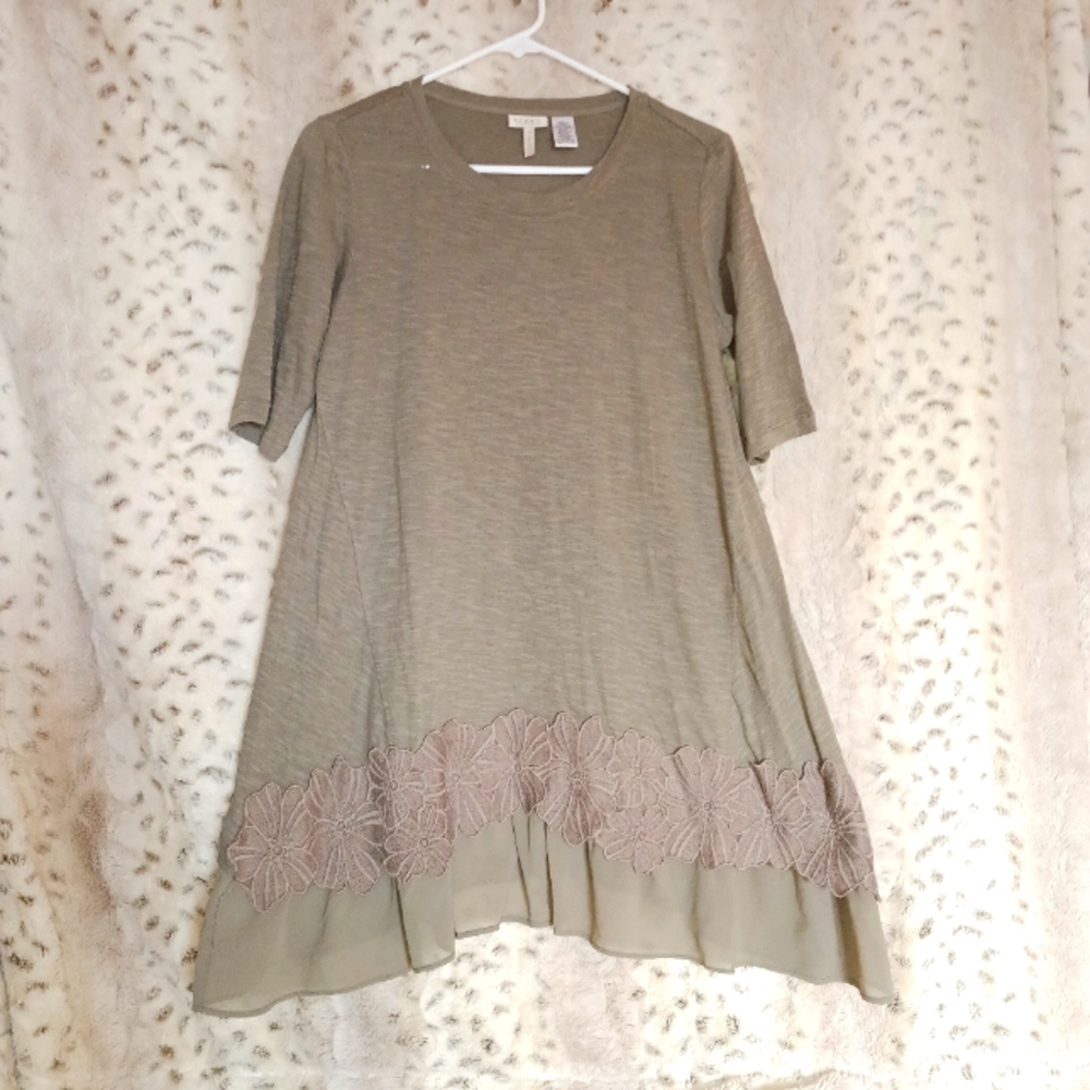 LOGO Lori Goldstein Short sleeve Cotton Tunic.